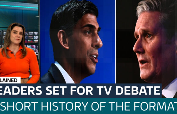 News story debates